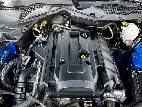Used 2020 Ford Mustang Coupe RWD image 28