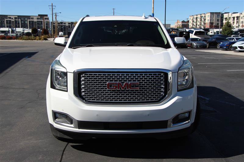 Used 2016 GMC Yukon Denali w/ Open Road Package AWD/4WD image 3