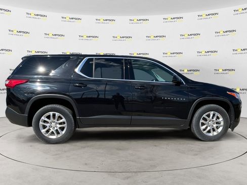 Used 2021 Chevrolet Traverse LS image 6