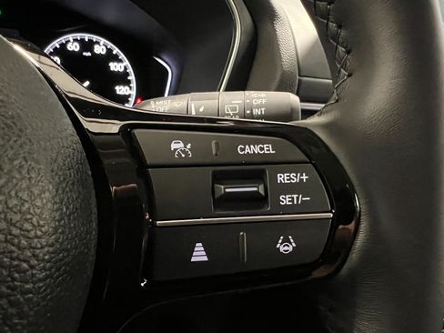 New 2025 Honda Pilot Touring image 18