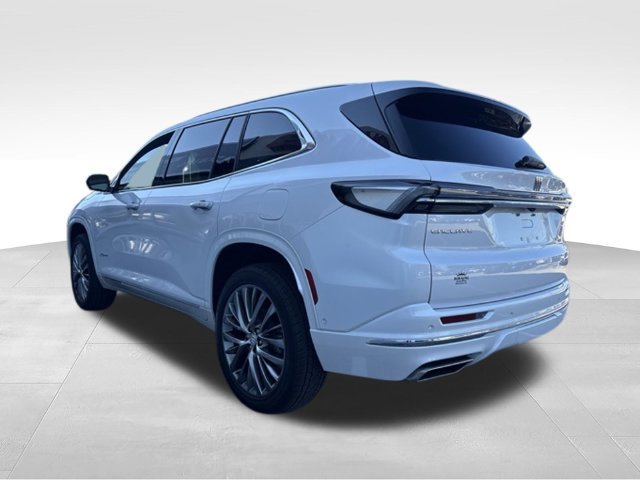 Used 2025 Buick Enclave Avenir w/ Super Cruise Package FWD image 7