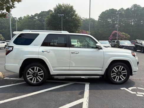 Used 2023 Toyota 4Runner Limited AWD/4WD image 4