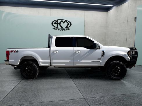 Used 2018 Ford F250 Lariat w/ Lariat Ultimate Package AWD/4WD image 2