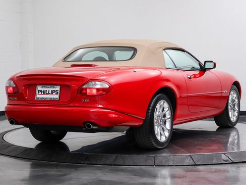 Used 2000 Jaguar XK8 Convertible RWD image 13