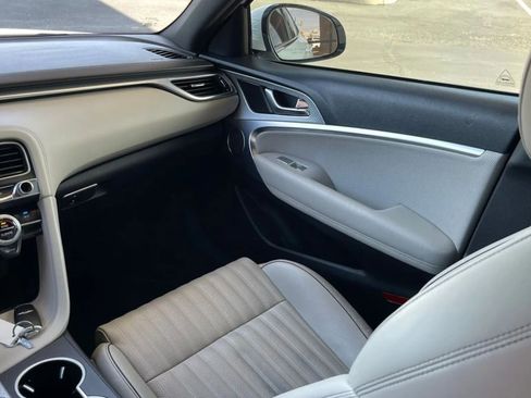 Used 2022 Genesis G70 3.3T w/ Sport Advanced Package image 33