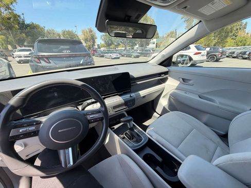 Used 2024 Hyundai Kona SEL FWD image 7