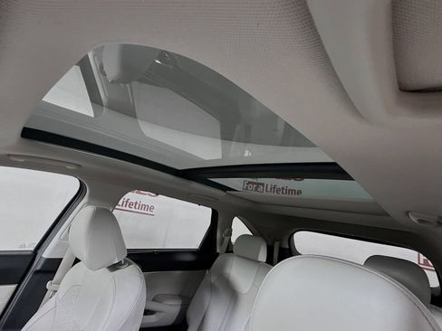Used 2023 Kia Sorento SX Prestige w/ Panoramic Sunroof Package AWD/4WD image 12