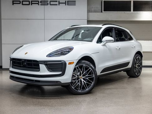 Certified 2026 Porsche Macan AWD/4WD image 1