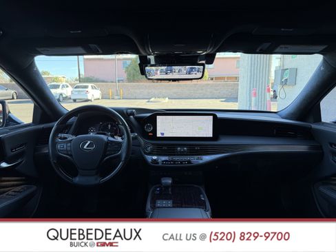Used 2024 Lexus LS 500 w/ Interior Upgrade Package image 32