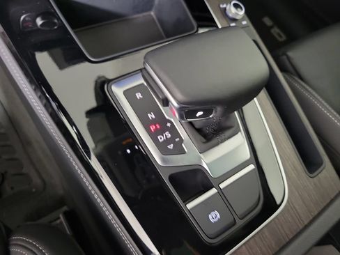 Used 2023 Audi Q5 e Prestige w/ Prestige Package AWD/4WD image 31