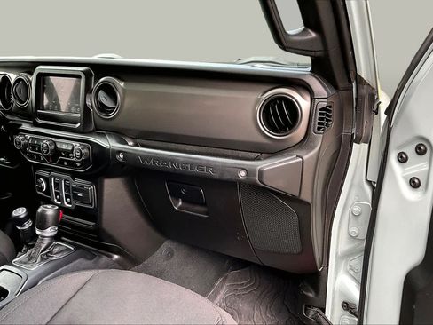 Used 2023 Jeep Wrangler Sport AWD/4WD image 19