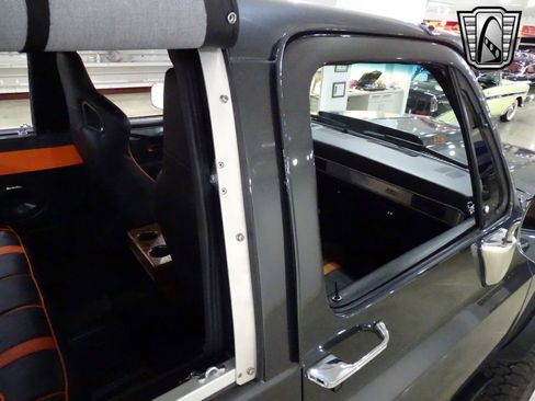 Used 1987 GMC Jimmy 4WD image 19