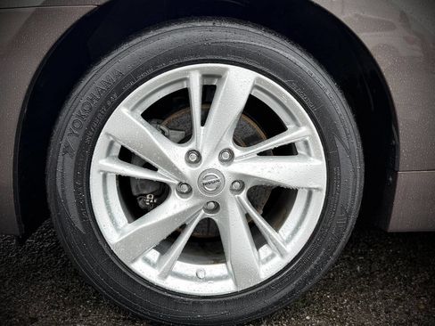 Used 2013 Nissan Altima 2.5 SL FWD image 15