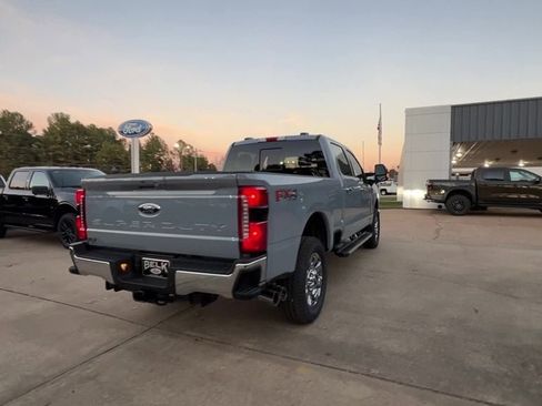 New 2026 Ford F250 Lariat w/ Lariat Premium Package image 6