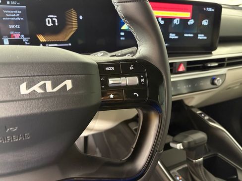 New 2026 Kia Sorento S FWD image 19