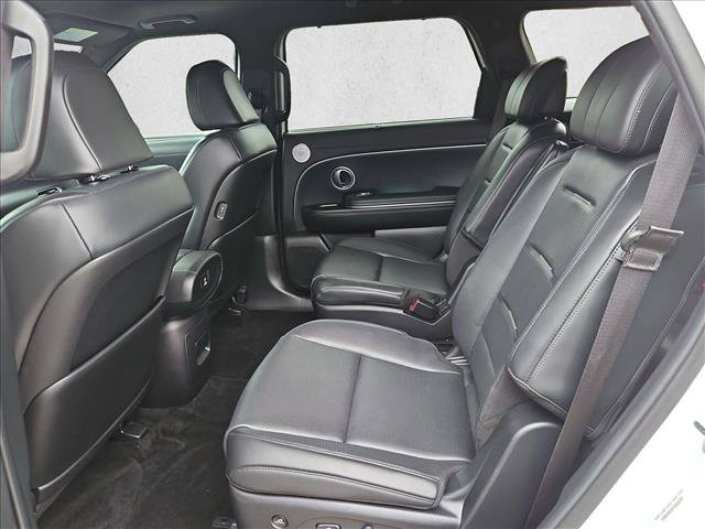 Certified 2026 Hyundai Palisade Calligraphy FWD image 17