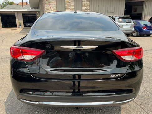 Used 2015 Chrysler 200 Limited w/ Convenience Group FWD image 5