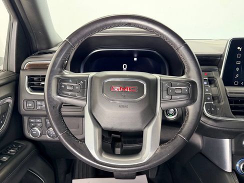 Used 2023 GMC Yukon SLE AWD/4WD image 16