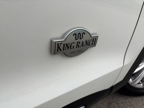Used 2021 Ford Explorer King Ranch w/ Premium Technology Package AWD/4WD image 9
