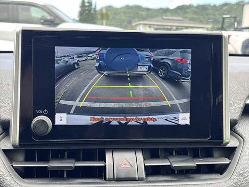Used 2024 Toyota RAV4 LE FWD image 18