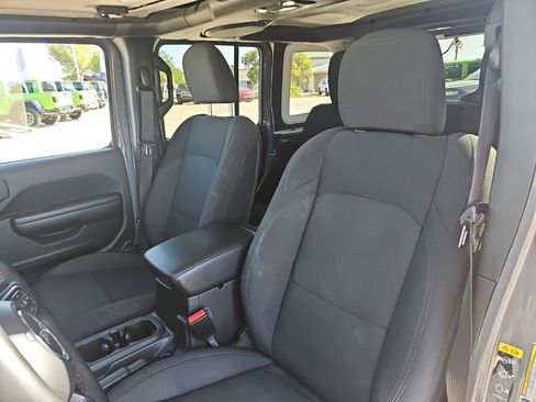 Used 2021 Jeep Wrangler Unlimited Sport AWD/4WD image 19