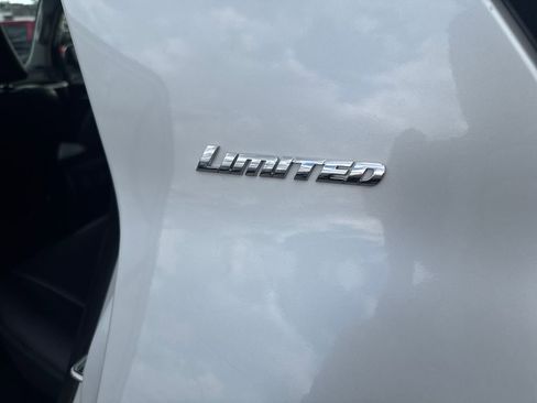 Used 2024 Toyota 4Runner Limited AWD/4WD image 44