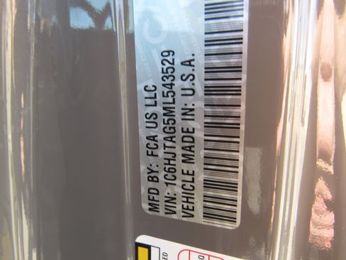 Used 2021 Jeep Gladiator Willys image 29