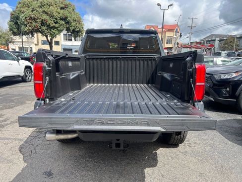 New 2026 Toyota Tacoma TRD Off-Road AWD/4WD image 8
