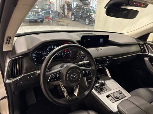 Used 2024 MAZDA CX-90 3.3 Turbo w/ Preferred Plus image 16