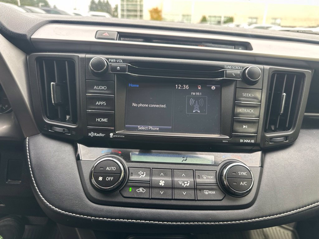Used 2016 Toyota RAV4 XLE AWD/4WD image 26