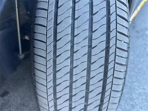 Used 2024 Toyota Corolla LE image 11