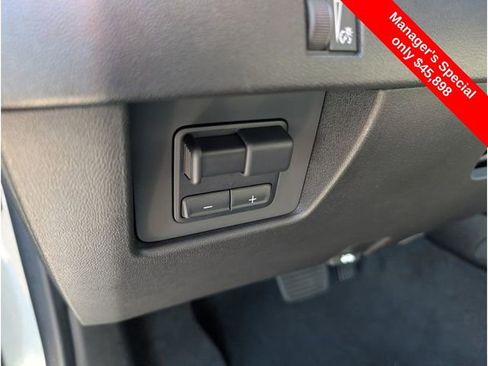 Used 2024 GMC Canyon Denali image 18