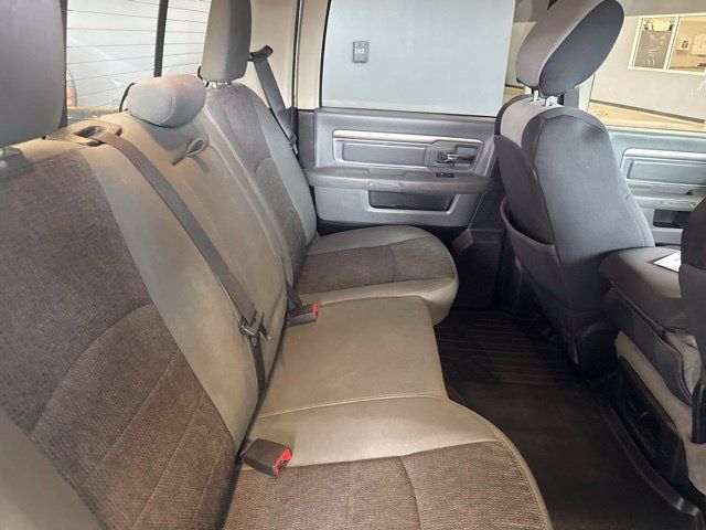 Used 2014 RAM 1500 Classic SLT w/ Protection Group AWD/4WD image 31