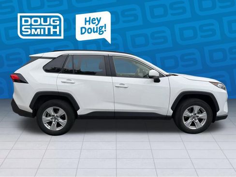 Used 2019 Toyota RAV4 XLE w/ Convenience Package AWD/4WD image 2