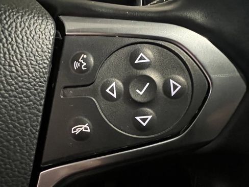 Used 2023 Chevrolet Traverse LT w/ Midnight/Sport Edition image 25