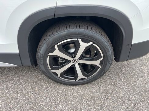 New 2026 Volkswagen Tiguan SE image 21