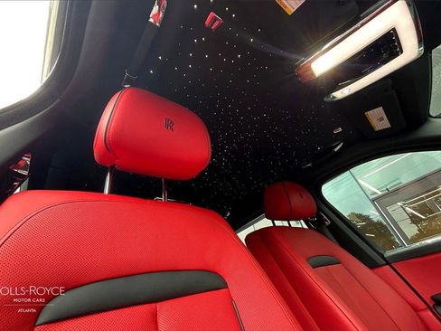 Certified 2022 Rolls-Royce Cullinan image 19