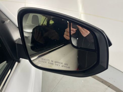 Used 2018 Toyota RAV4 LE w/ All Weather Liner Package image 47