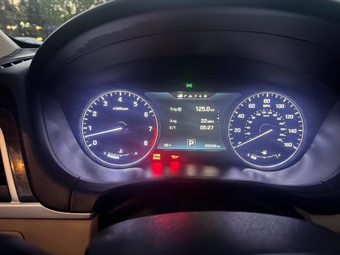 Used 2015 Hyundai Genesis 3.8 w/ Option Group 03 image 14