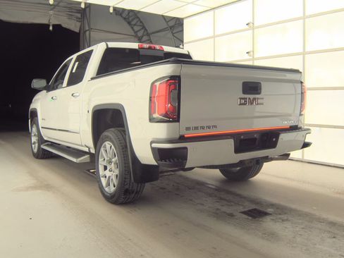 Used 2018 GMC Sierra 1500 Denali w/ LPO, Protection Package image 8