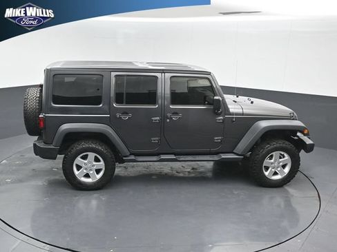 Used 2017 Jeep Wrangler Unlimited Sport w/ Quick Order Package 24S AWD/4WD image 16