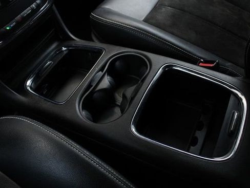 Used 2019 Dodge Grand Caravan SXT w/ Driver Convenience Group image 16