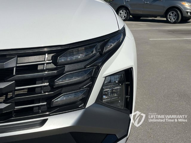 Certified 2025 Hyundai Tucson SEL AWD/4WD image 10