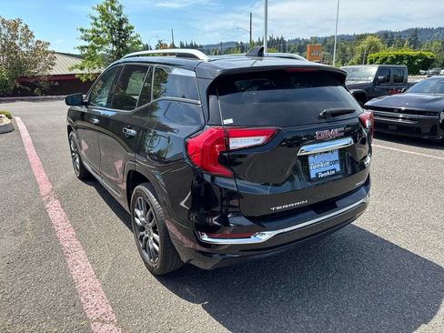 Used 2022 GMC Terrain Denali w/ Black Diamond Edition AWD/4WD image 8