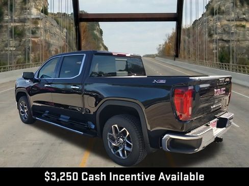 New 2026 GMC Sierra 1500 SLT AWD/4WD image 8