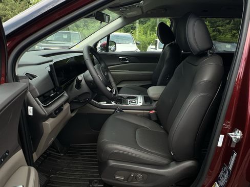 New 2026 Kia Carnival EX FWD image 18