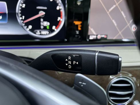 Used 2015 Mercedes-Benz S 550 Sedan w/ Premium 1 Package image 24