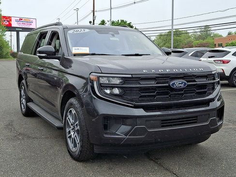 Certified 2025 Ford Expedition Max Active AWD/4WD image 2