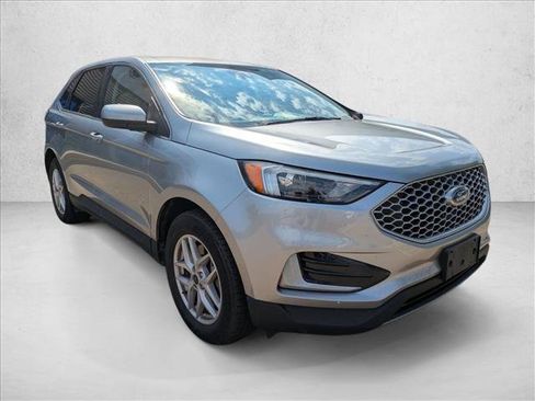 Used 2023 Ford Edge SEL AWD/4WD image 3