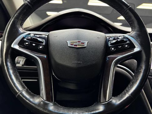 Used 2017 Cadillac XTS Luxury image 23